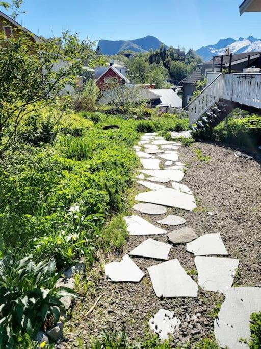 Lovely 1 Bedroom Downstairs With Free Parking Place Svolvaer