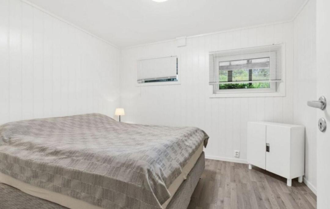 Lovely 1 Bedroom Downstairs With Free Parking Place Svolvaer